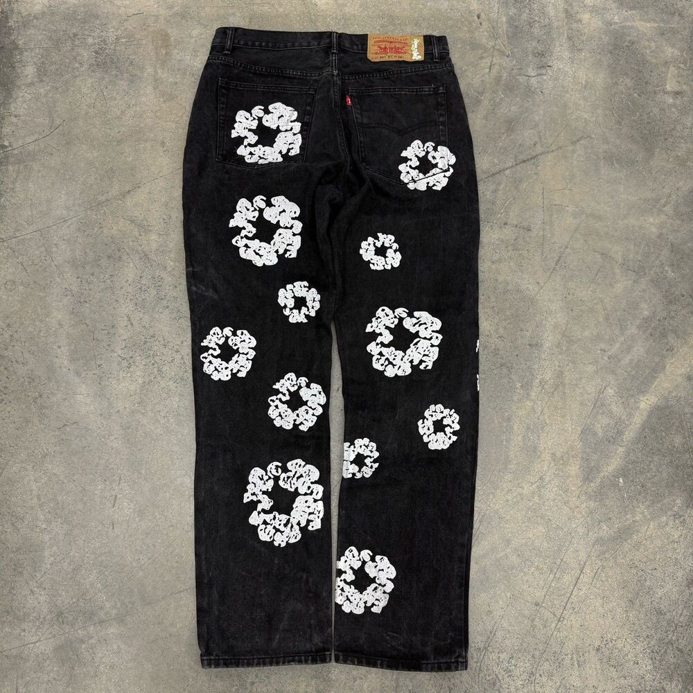 Levi’s x DENIM TEARS 501 Black Cotton Wreath Denim Jeans 34W x 30